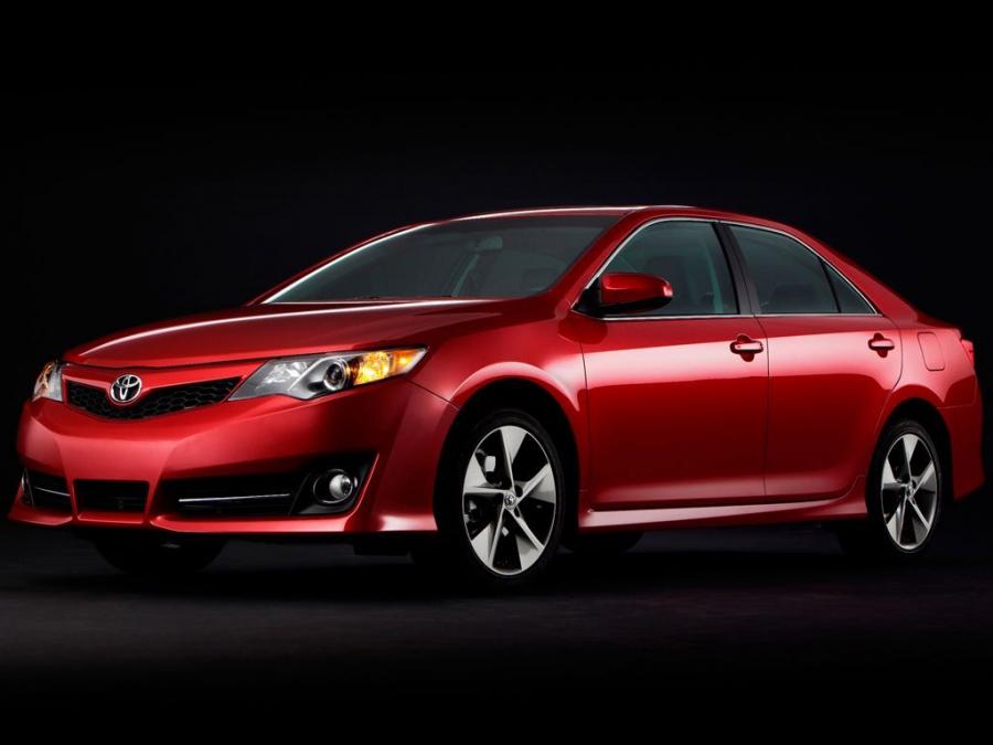  Toyota Camry SE 2011 года  (фото 6 из 16)